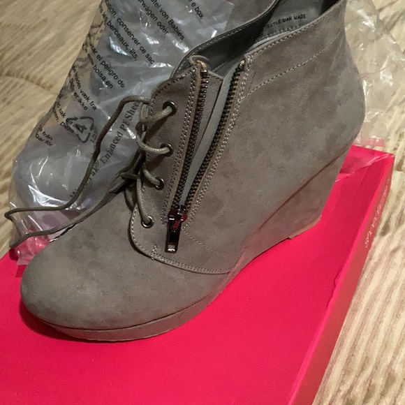 New Booties from Shoe dazzle Size 10 - Picture 5 of 10